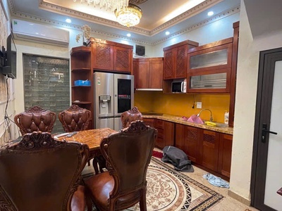 Ngõ rộng rãi, vài bước chân ra mặt phố trương định.nhà dân xây kcbt mái bằng chắc chắn 2