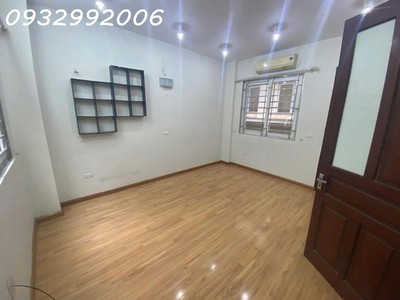 Cần bán nhà phố thịnh quang đống đa vị trí đẹp hiếm nhà vào ở luôn 30m x5 tầng 6,3 tỉ 4