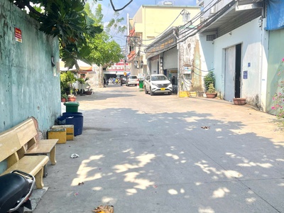 Bán dãy nhà trọ 12 phòng mặt tiền đường mỹ huề 1 - 12m thông khắp nơi - sát tô ký -  212m2  chỉ 0