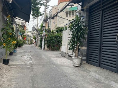 Quận 7 - ngang 5m - 8tỷ tl - ô tô ngủ trong nhà thông tứ tung - cạnh lotte quận 7 0