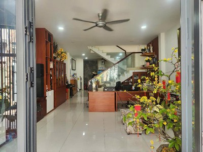 Quận 7 - ngang 5m - 8tỷ tl - ô tô ngủ trong nhà thông tứ tung - cạnh lotte quận 7 2