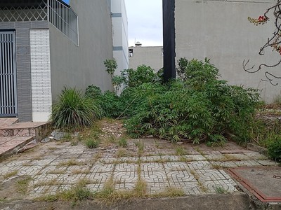 Chủ ngộp bank gửi bán gấp 80m2 - 5.3tỏi  tl - hẻm rộng nguyễn duy trinh q9 2