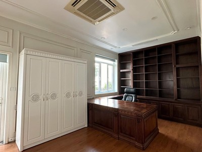 Cần bán nhà lk nguyễn trãi, view chung cư vỉa hè oto tránh văn phòng, 96m mt5.5, nhỉnh 37tỷ 3