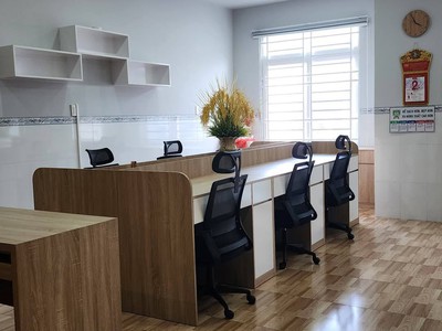 Cho thuê phòng làm việc tại kdc phú an, phú thứ, cái răng cần thơ 5 triệu/tháng. đầy đủ bàn ghế, 1