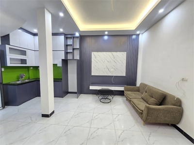 Bán nhà ngay đầu ngõ tả thanh oai- thanh trì 5 tầng , mt 5.9 m rất gần cầu tó, đường 70 1