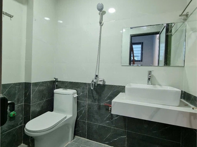 Bán nhà ngay đầu ngõ tả thanh oai- thanh trì 5 tầng , mt 5.9 m rất gần cầu tó, đường 70 3