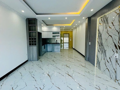 Kinh doanh - 7 tầng thang máy kính koong chạy- hiếm - ô tô vào nhà - vị trí đắc địa - cho thuê văn 4