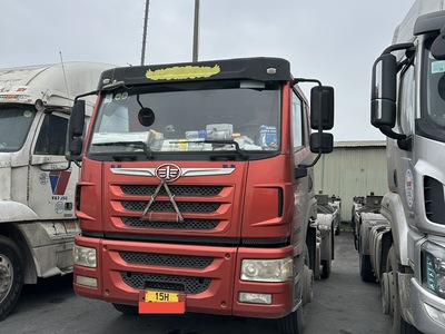 Bán Xe Đầu Kéo Faw 1 Cầu 260Hp 1