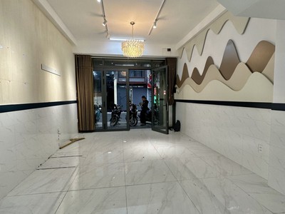 Bán nhà đẹp 5 lầu 64m2, 8pn, hẻm ô tô cách mạng tháng tám q10, 23 tỷ 9 0