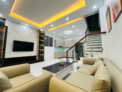 Bán nhà phố thái thịnh, trung tâm đống đa. vị trí đẹp, khung cột chắc chắn, thiết kế hiện đại. chủ 0