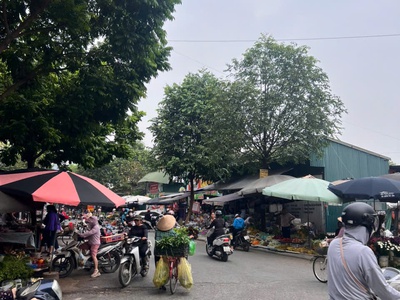 Nhà 7 tầng thang máy phố văn la phú la , phân lô vỉa hè kinh doanh, ô tô tránh đỗ ngày đêm. giá 2