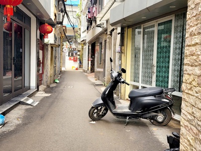 Bán nhà ngõ thông ô tô kinh doanh 42m 5t 4pn kim giang chỉ 7,49 tỷ 2