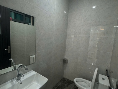 Cho thuê sàn tầng 1 70m2 giá 7tr tại KĐT Waterfront 2
