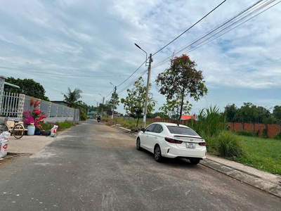 Bán Đất Gần Sát Mặt Tiền Gần Chợ Gò Đen   127m2   Giá 800 Triệu 2