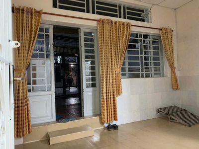 Cho thuê nhà nguyên căn 75m2 tại đường xóm chiếu - p.16 - q.4 - hcm 3