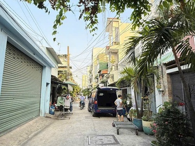 Gấp gấp ngay st aeon tân phú- nhà 2 tầng hxh 5m-5mx15m giá chỉ 5,25tỷ 0