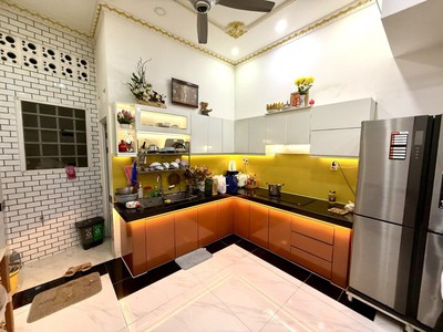 Bán nhà 4 tầng, 52m , 4pn, 3wc, linh đông, thủ đức - 6.4 tỷ 1