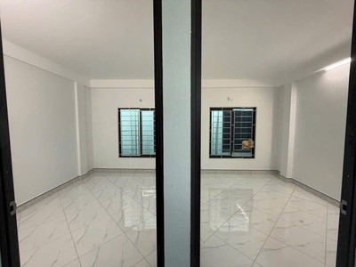 Bán nhà ngõ 81 đường đông ngạc 30m2 x 4 tầng ngõ thông rộng ô tô đỗ cửa, với 4 phòng ngủ đầy đủ 4