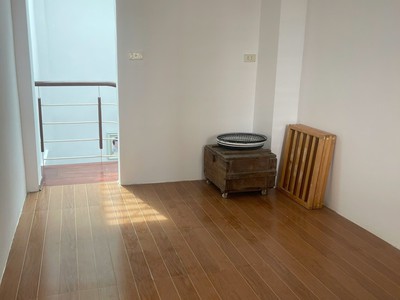 Nhỉnh 12 tỷ sở hữu nhà nguyễn chí thanh - ngách ô tô tránh - vỉa hè - kinh doanh- 6 tầng 2