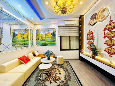 Bán nhà riêng phố đội cấn, ô tô đỗ cửa, 5 tầng đẹp, full đồ nhỉnh 17 tỷ 1