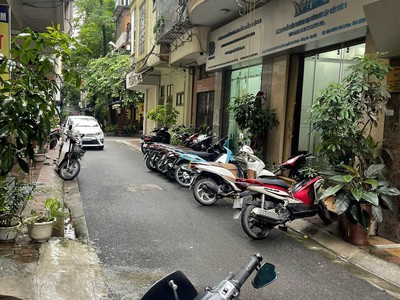 Nhỉnh 12 tỷ sở hữu nhà nguyễn chí thanh - ngách ô tô tránh - vỉa hè - kinh doanh- 6 tầng 4