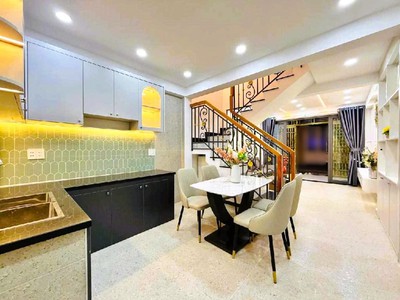 Gò vấp quang trung - 3 tầng full nội thất nhỉnh 5 tỷ 1