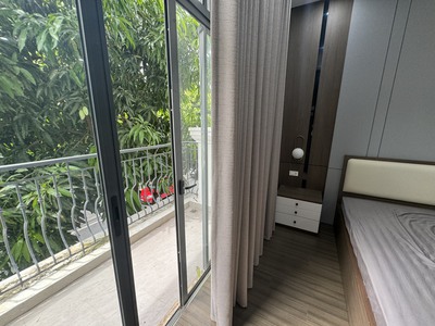 Cho thuê nguyên căn 5 phòng ngủ giá 30tr tại Vinhomes Marina 0