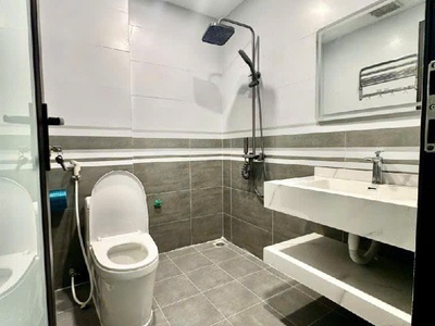 Xịn   nhà đẹp quan nhân, 5 tầng, gần ô tô, full nội thất xịn, chủ cực thiện chí, chỉ 5.7 tỷ 2