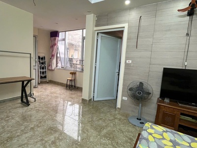 Bán nhà mặt ngõ thông quận đống đa - hào nam 55m , 7 tầng, thang máy lô góc, ngõ thông, chỉ 30m 2