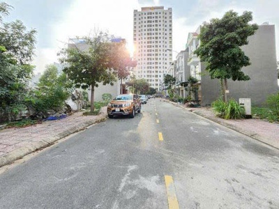 Ngộp Vốn Bán Gấp Lô Đất Góc KDC Phúc Đạt Gần Vincom Dĩ An 1