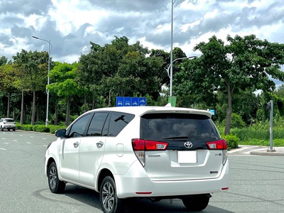 Bán xe Toyota innova 2.0G AT 2022, màu trắng. 5