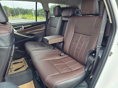 Bán xe Toyota innova 2.0G AT 2022, màu trắng. 10