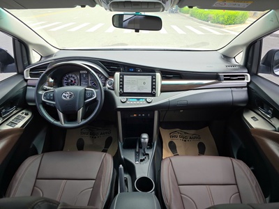 Bán xe Toyota innova 2.0G AT 2022, màu trắng. 11