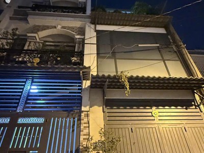 Hương lộ 2 3 tầng hẻm xe hơi thông chỉ 5.35 tỷ hương lộ 2 bình trị đông a bình tân 1