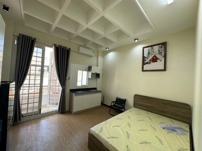 Bán nhà siêu rẻ ngay p8,phú nhuận - dt 54m2,mt4m - xe hơi đậu cửa - 3 bước ra mặt phố - chỉ 10,9 tỷ 3