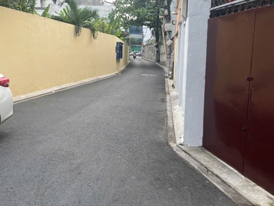 Bán nhà siêu rẻ ngay p8,phú nhuận - dt 54m2,mt4m - xe hơi đậu cửa - 3 bước ra mặt phố - chỉ 10,9 tỷ 0