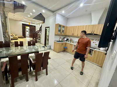 Cần cho thuê nhà nguyên căn ngô gia tự, phường đức giang, quận long biên, hà nội 0