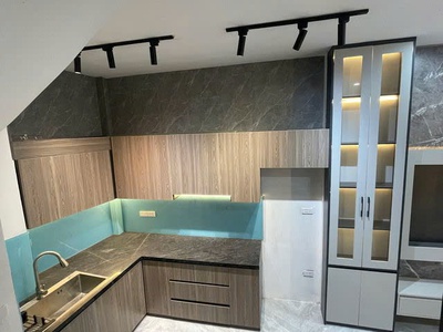 Nhà mới phố ngọc thụy xây độc lập 5 tầng, 38m2,mặt tiền 3.8m,5 tỷ 9 4