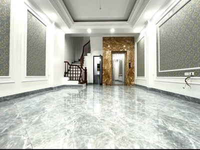 Siêu rẻ - ngọc thuỵ - 43,5m - gara- thang máy- gần ô tô tránh- chỉ 9,3 tỷ 1