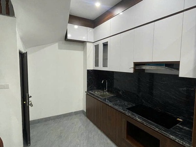 Nhà mới ôt ô đỗ cửa gần trung tâm ngọc thụy - long biên 34 m2, 5 tầng, mặt tiền 4.6m x 6.1 tỷ. 2