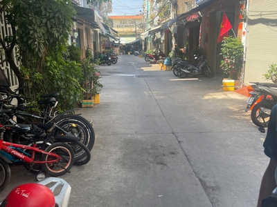 Tin thật  bán nhà quận tân bình, mt 9m, 2 mặt ngõ đường 6m, ô tô tránh, không lỗi, xây ccmn, tách 1