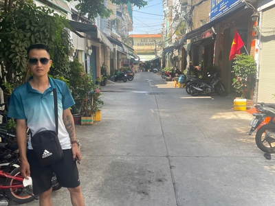 Tin thật  bán nhà quận tân bình, mt 9m, 2 mặt ngõ đường 6m, ô tô tránh, không lỗi, xây ccmn, tách 2