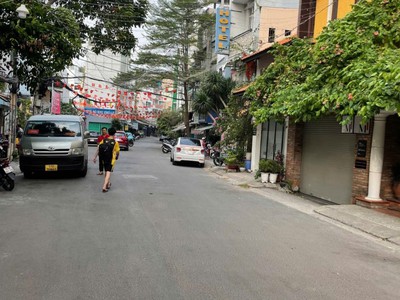 Hẻm xe hơi - cmt8 phường 11 quận 3 - ngang 5.5x25 dòng tiền cho thuê 25tr/tháng - giá 15.5 tỷ 0