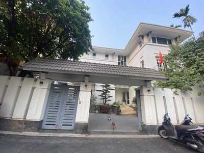 Cho thuê biệt thự nguyễn thị định, trung hòa nhân chính, 330m2 4 tầng 0