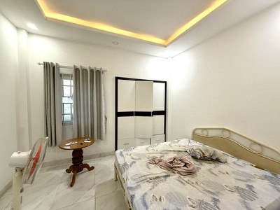 Bán nhà mặt phố trường thọ, thủ đức, 100m , 10.9 tỷ, 3 tầng 3