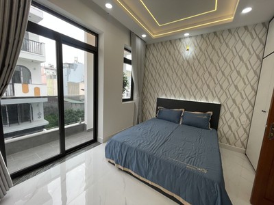 Bán nhà 5 tầng mới đẹp hẻm 6m ngay emarkphan huy ích 1