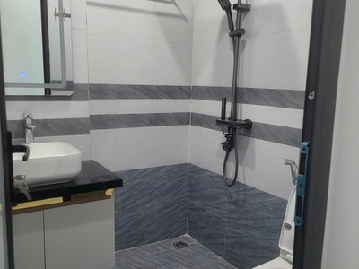 Bán nhà tân mai - hoàng mai, dt40m2, 5 tầng, thang máy, giá nhỉnh 8tỷ 3