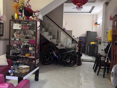 Hàng hiếm trung tâm tân phú-ngang 4.7m vuông a4- hoàn công đủ-không lộ giới- 2 tầng - hẻm xe hơi 1