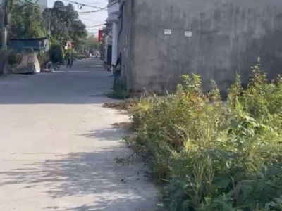 Đất đẹp quang minh, mê linh. lô góc, 2 mặt tiền, cạnh siêu thị mê linh plaza, đường cao tốc. 2