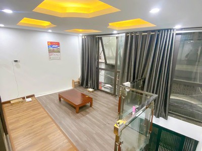 Bán tòa ccmn chỉ 11 tỷ - 14 phòng - 47m2-  8 tầng thang máy - phố đông tác 0